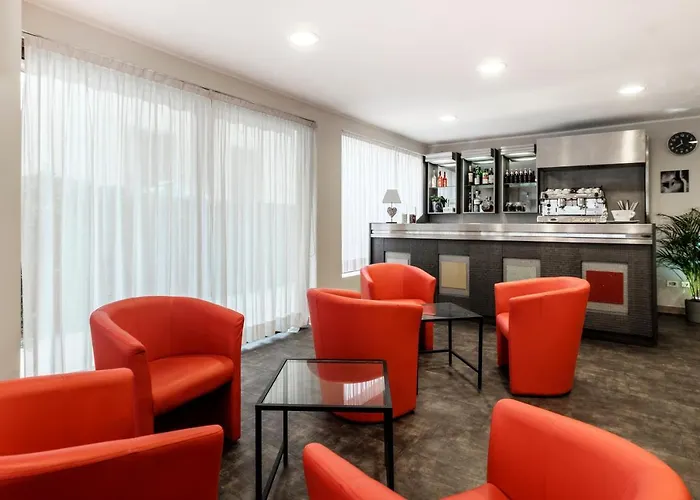 Hotel Condor 3*