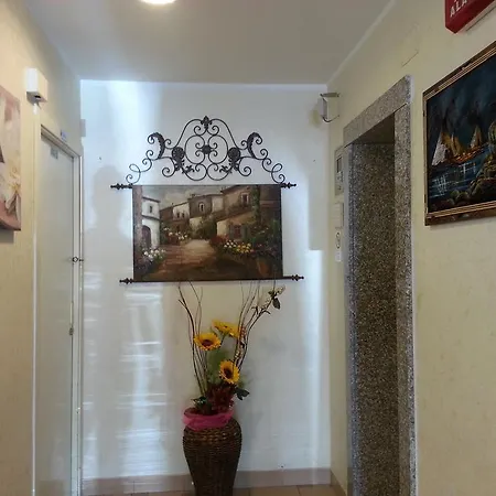 Отель Condor